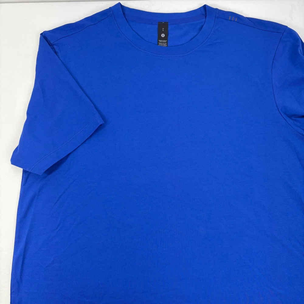 Lululemon Men's Zeroed In S/S Crew Neck Shirt Beach Ball Blue Size Large NWT